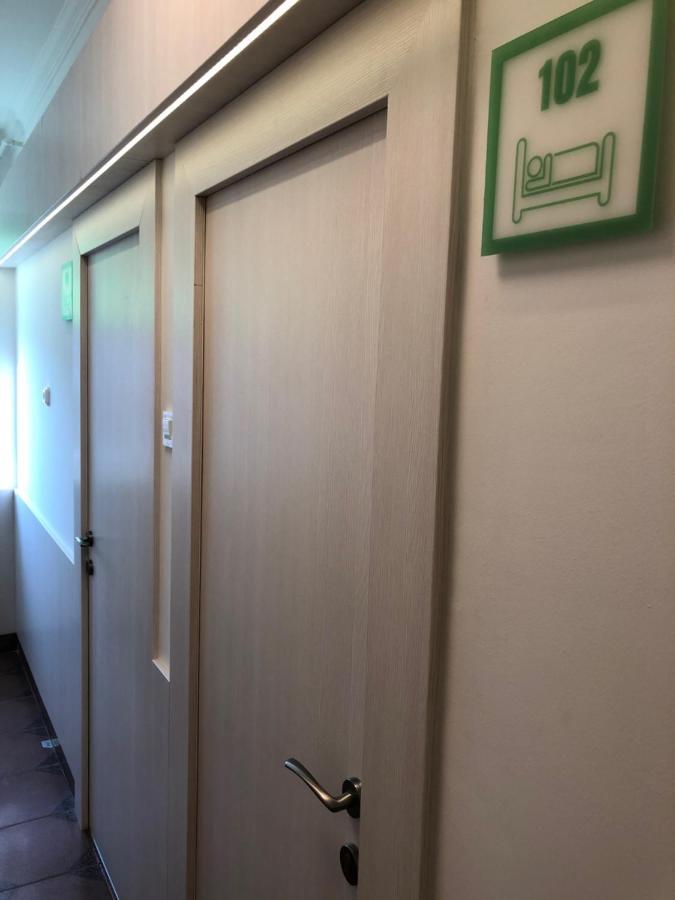 مبيت وإفطار Balmazújváros Kerekes Panzio Es Etterem المظهر الخارجي الصورة